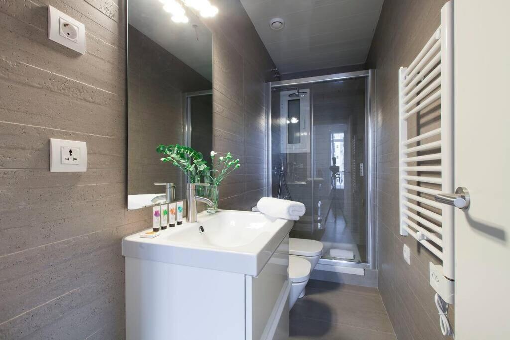 Beautiful 4Bd 4Ba Apartment In Eixample District Barcelona Kültér fotó